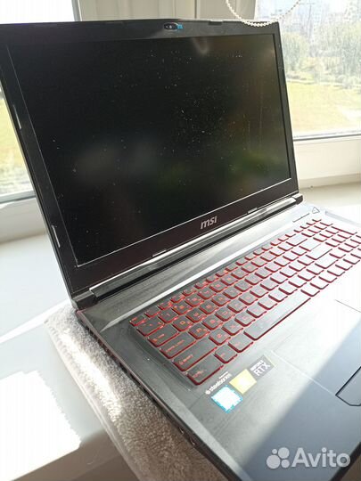 Ноутбук игровой MSI GL73 8SE