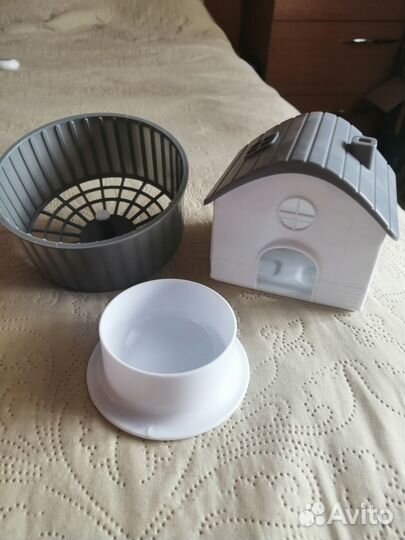 Домик, колесо и кормушка для хомяка