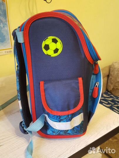 Школьный рюкзак