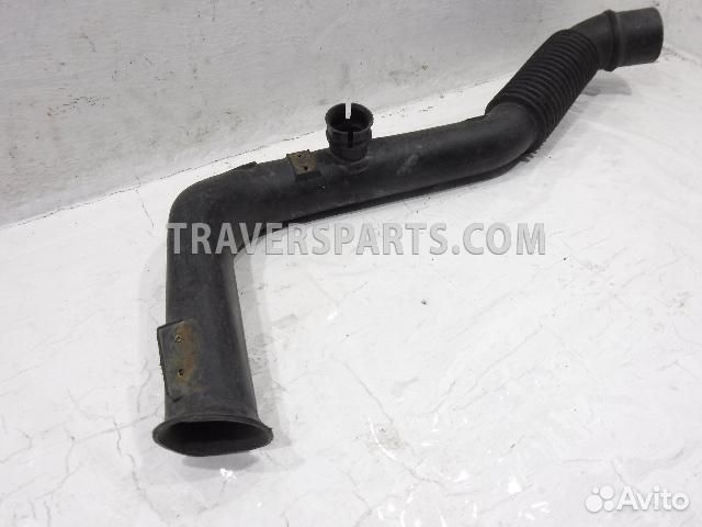 Патрубок воздушный Ниссан