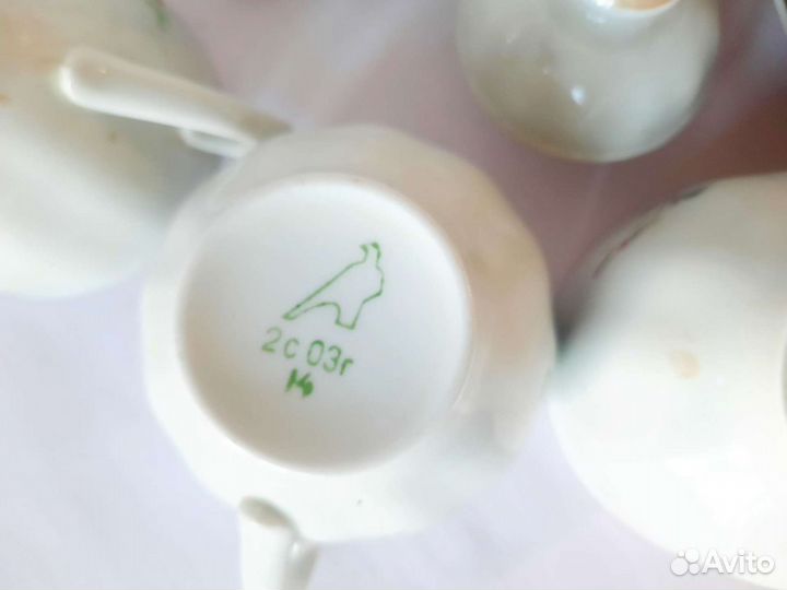 Чайник, чашки для чая, кофе