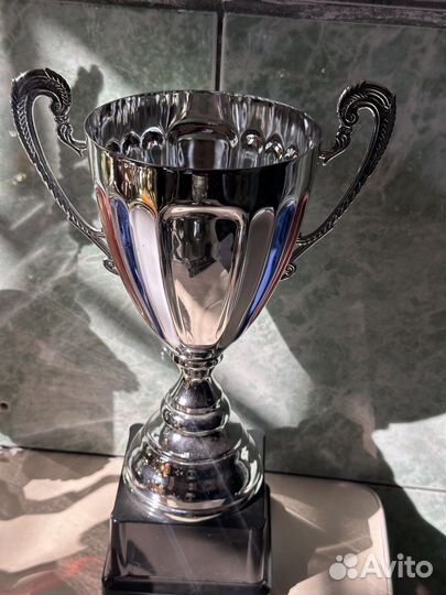Спортивные кубки