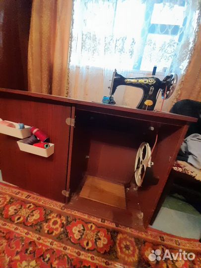 Швейная машинка