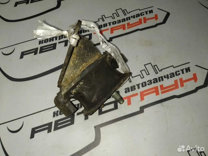 Подушка двс hyundai grand starex H1 TQ D4CB 2WD 4W