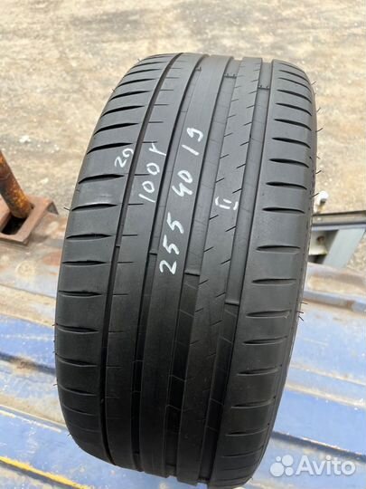 Michelin Pilot Sport 4 255/40 R19 100Y