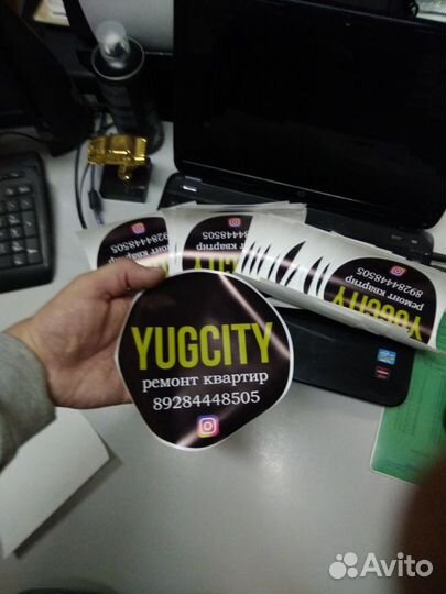 Наклейки на авто, реклама на заднее стекло авто