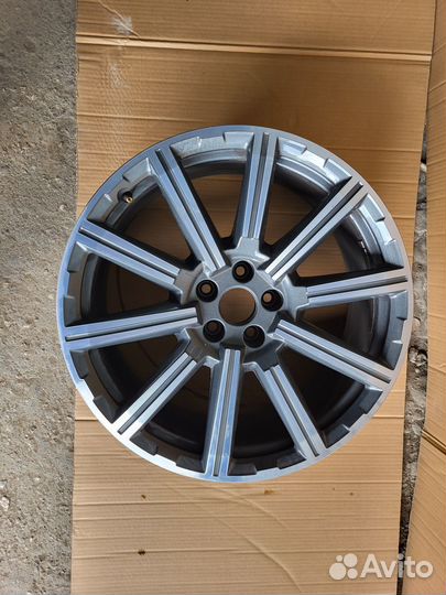 Диск Audi Q7 R21