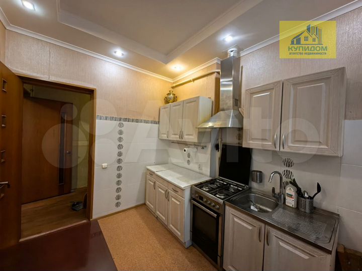 3-к. квартира, 70 м², 1/2 эт.