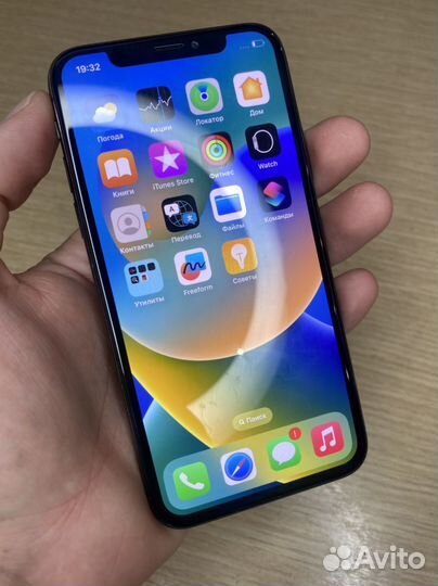 iPhone X, 64 ГБ