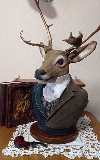 Чучело олень-хуманизация