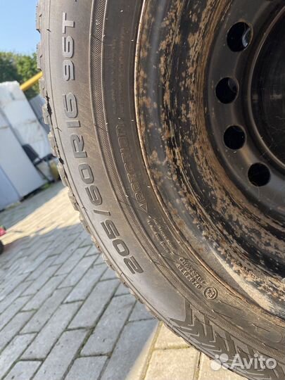 Nokian Tyres Hakkapeliitta 8 205/60 R16