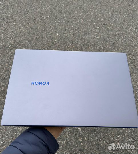 Honor MagicBook 14 R5/8/256