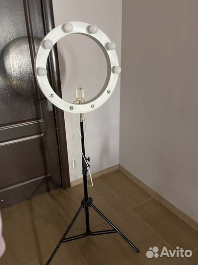 Лампа для макияжа