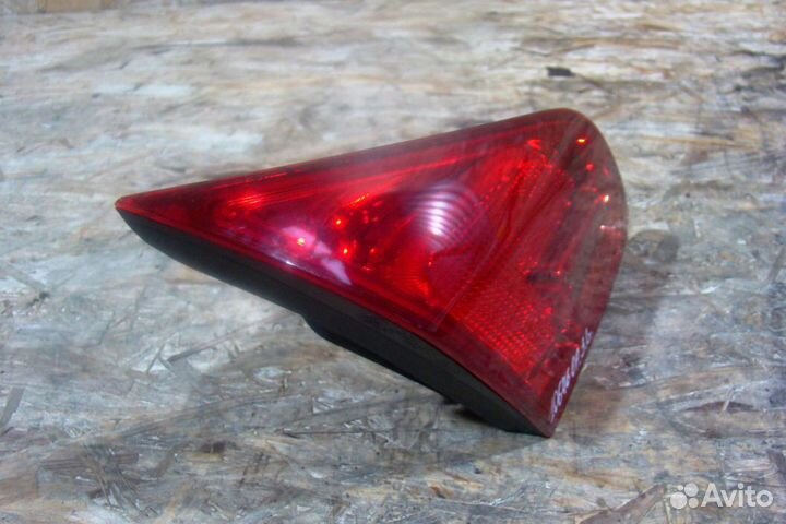 Opel Astra J Фонарь задний внутренний левый