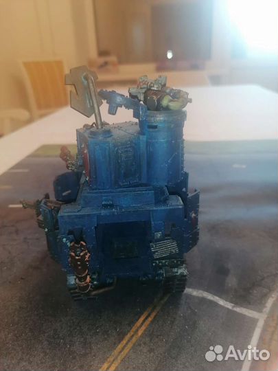 Миниатюра Вархаммер 40000 Orks Battlewagon