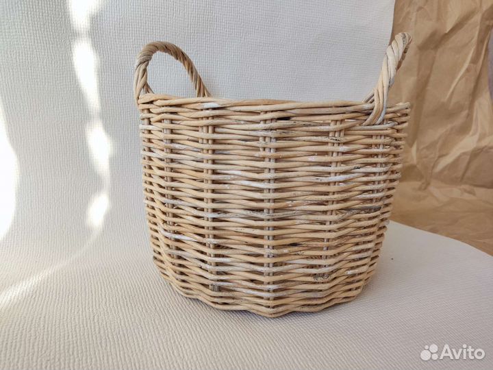 Корзинка плетенная