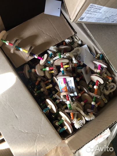 Клетки,игрушки для птиц оптом