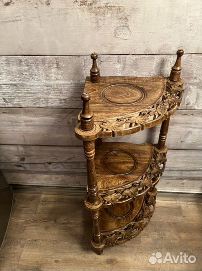 Этажерка угловая из массива манго. Новая