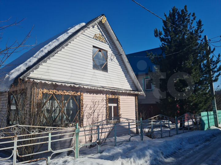 Дом 108 м² на участке 8 сот.