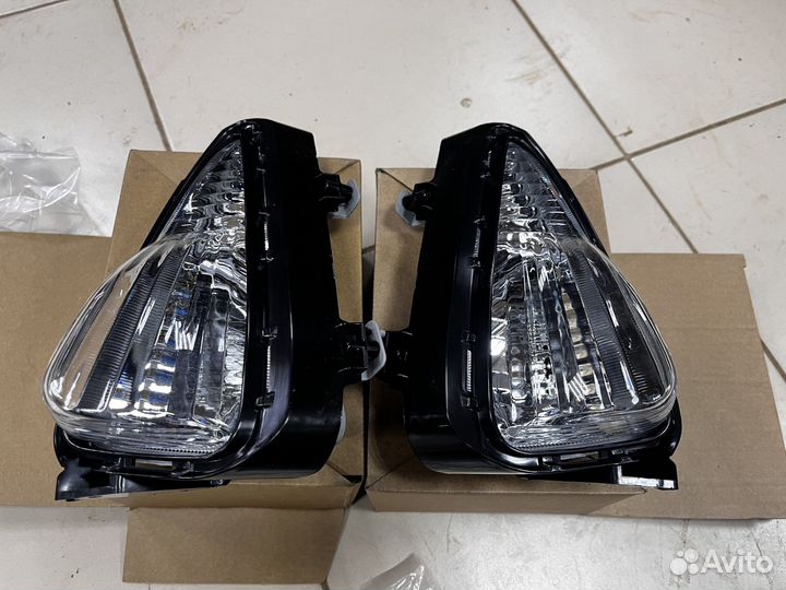 Повортник в бампер Toyota Camry 55