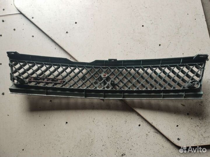 Решетка радиатора Toyota Carina ED