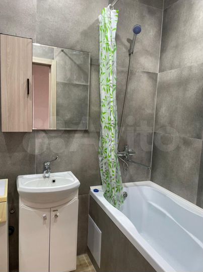 2-к. квартира, 60 м², 10/12 эт.