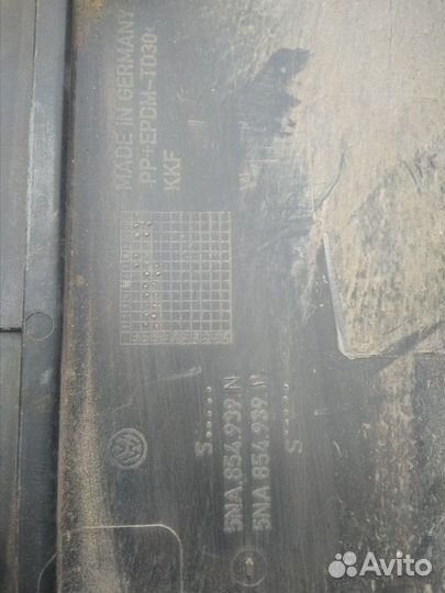 Накладка передней левой двери Фольксваген Тигуан 2