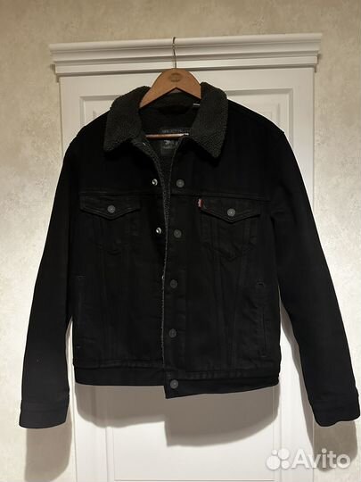 Джинсовая куртка