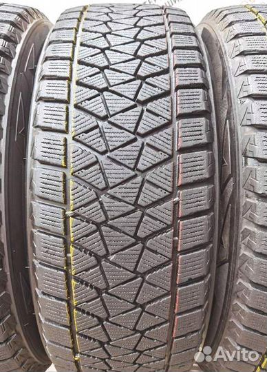 Bridgestone Blizzak DM-V2 225/60 R18 97V