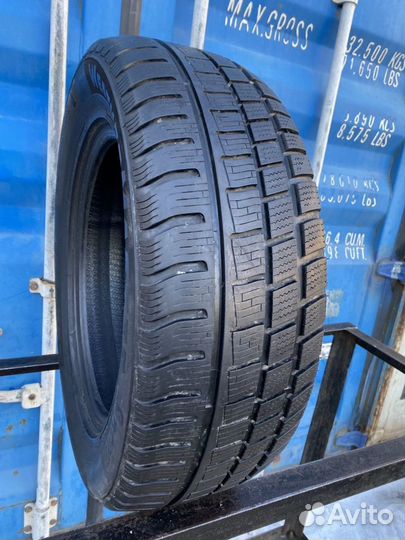 Cooper Weather-Master Snow 215/60 R16 99H