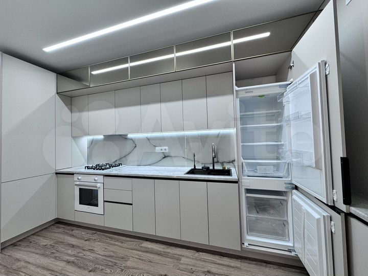 3-к. квартира, 72 м², 14/16 эт.