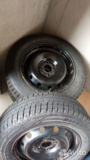 Колеса зимние 185 65 r15 Bridgestone