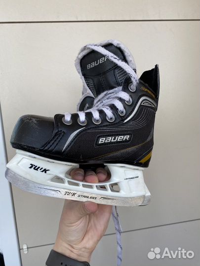 Хоккейные коньки bauer