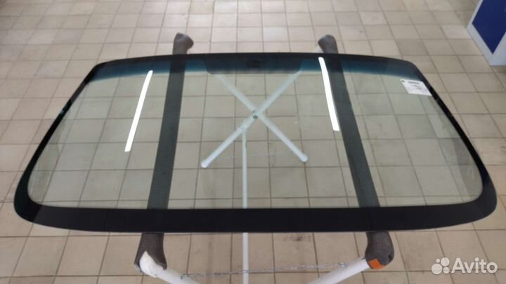 Лобовое стекло, замена лобового стекла