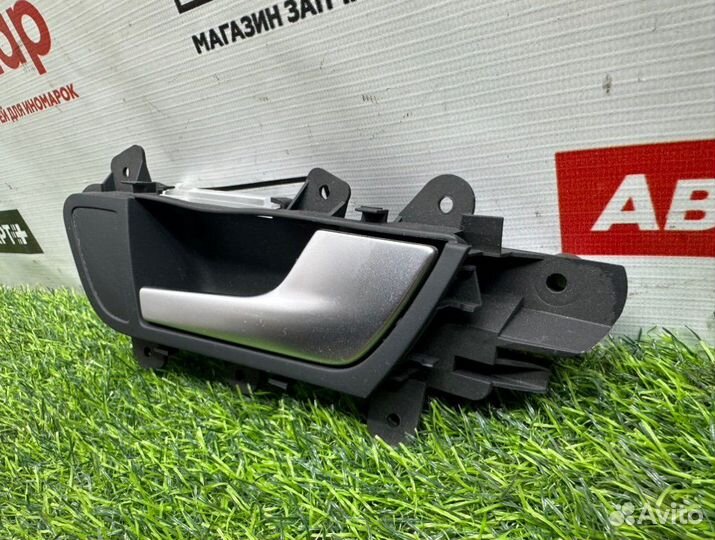Ручка двери внутренняя задняя правая Audi A5 8T