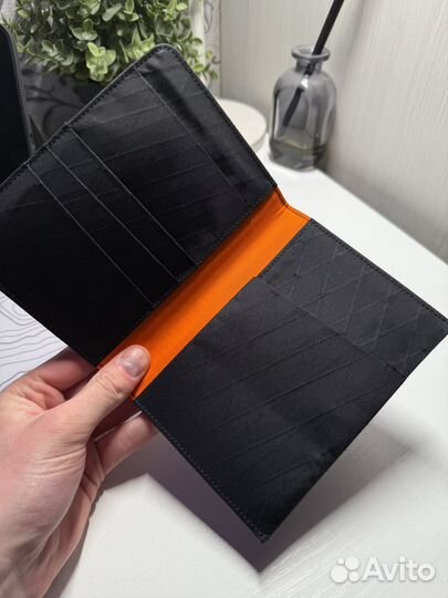 Кошелёк Alpaka Ark Bifold Passport Wallet