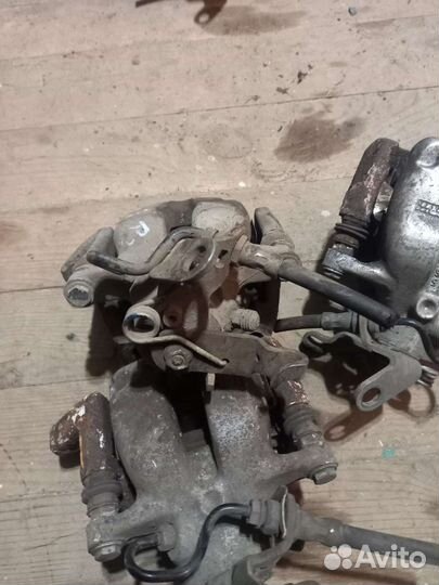 Суппорт задний Октавия А5 Туран Джетта