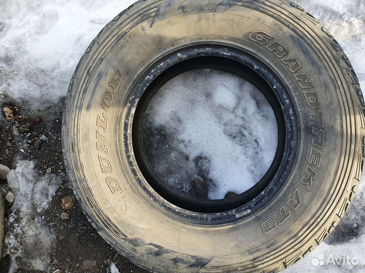 Dunlop Grandtrek AT3 265/70 R16