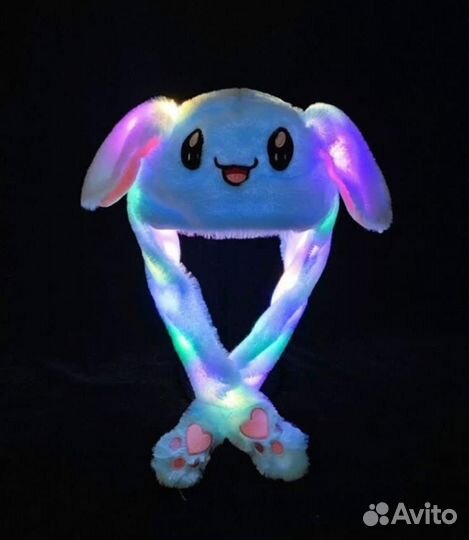 Шапки с двигающимися ушками светящаяся