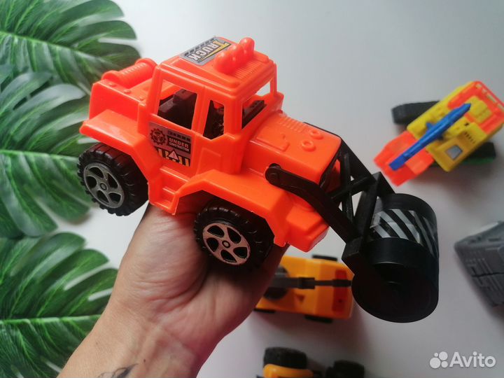 Строительная техника игрушки пакетом