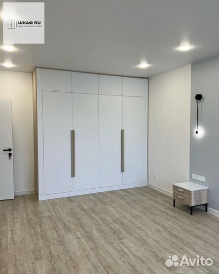 Шкаф с фрезеровкой