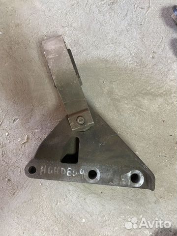 Опора коробки Ford Mondeo 4