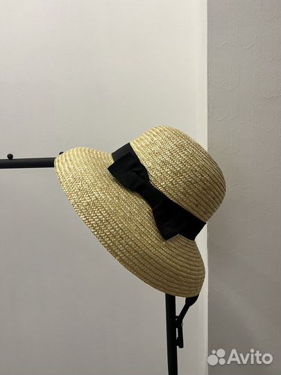 Шляпа женская соломенная