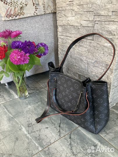 Сумка в стиле LV