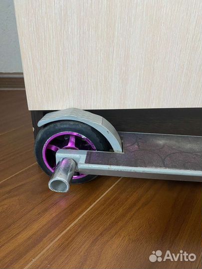 Трюковой самокат mongoose