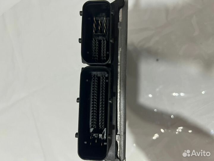 Блок управления двс impul FaIrledy Z33. 350z VQ35