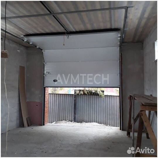 Секционные ворота