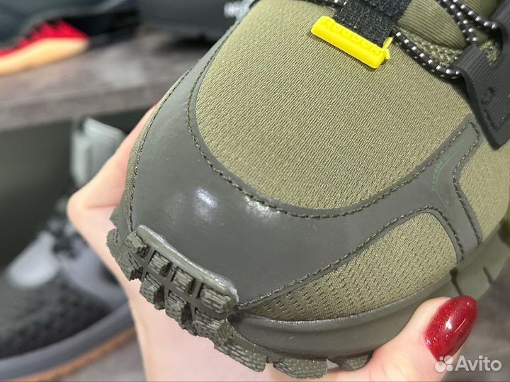 Зимняя спортивная обувь на термо ткани