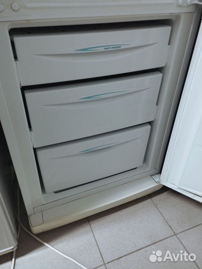 Холодильник 
