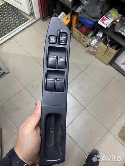 Блок стеклоподъемников subaru